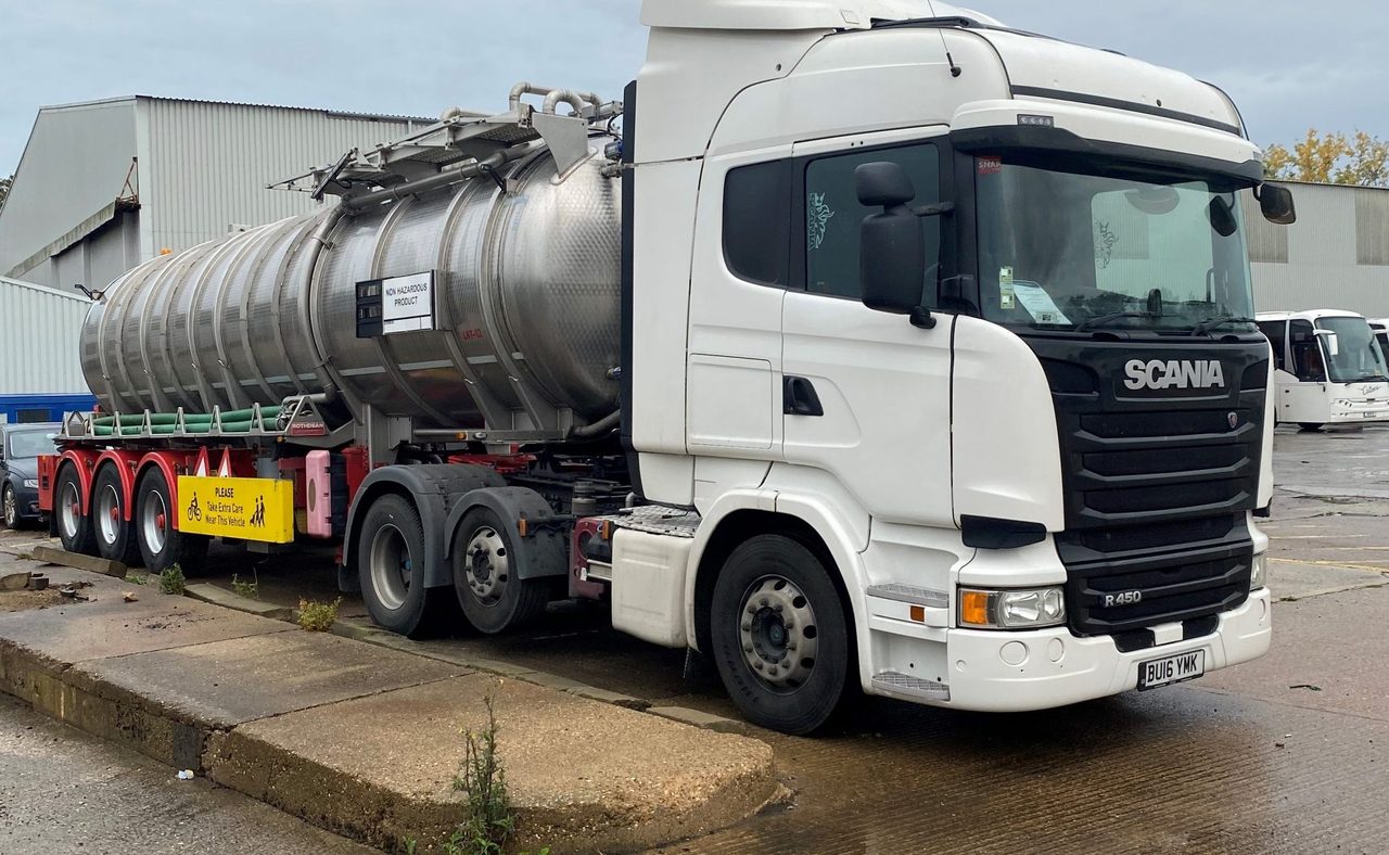 LN Transport Scania tractor unit and stainless steel tanker at Blackmore Park
